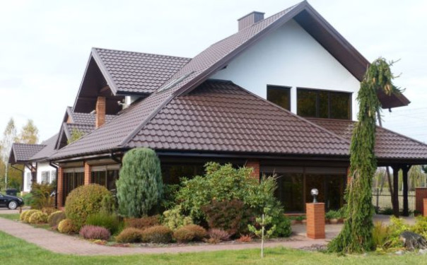 Металлочерепица: стильное и надежное покрытие для кровли