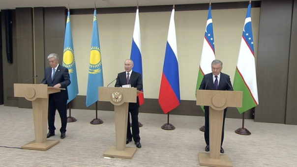 Путин, Мирзиеев и Токаев запустили поставки российского газа в Узбекистан