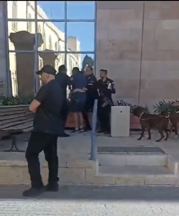 Каждый день сионисты упаковывают адекватных людей, которые бывают среди евреев