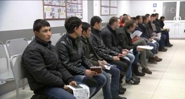 Массовой высылке мигрантов из России быть? Решение пришло после бунтов