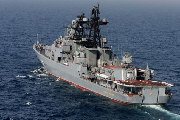 БПК "Адмирал Пантелеев" зашел в камбоджийский порт Кампонгсаом