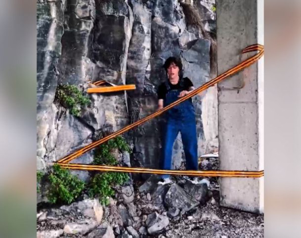 Звезде попа: почему «певец» Шарлот заслужил уголовную статью. Голос Мордора