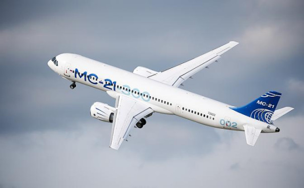 Схватка за небо: Ту-204/214 против МС-21 — победитель получает рынок