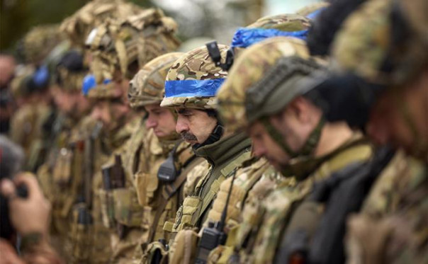 Политолог Миршаймер: ВСУ не смогут удержать оборону в 2024 году