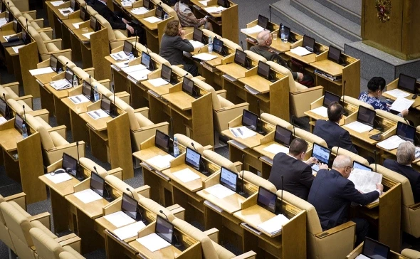 В Госдуме одобрили поправки о замене выдворения мигрантов на штраф