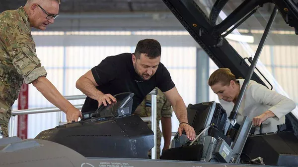 Скотт Риттер объяснил, почему Запад откладывает поставки истребителей F-16 киевскому режиму