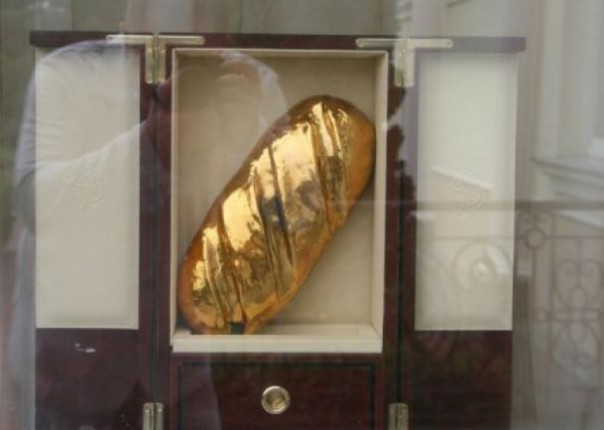 КАМАЗы с долларами и золотой батон были приманками для майдана. Суд ЕС отменил «коррупционные» санкции против семьи Януковича