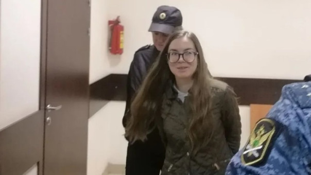 Репостившую фейки о ВС России отправили в психиатрическую лечебницу