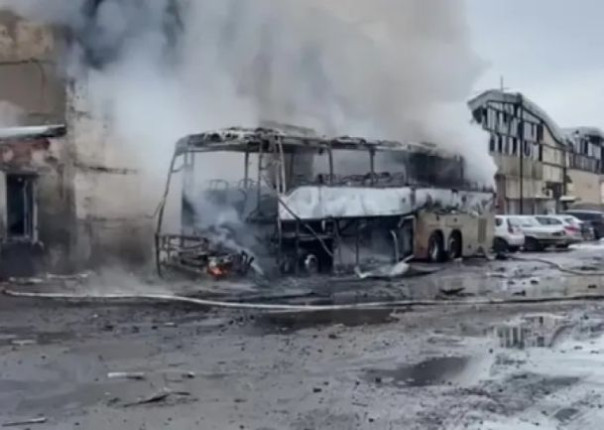 Украинские войска ведут обстрелы ДНР и Белгородской области. Обзор ситуации в прифронтовых регионах России на вечер 25 декабря