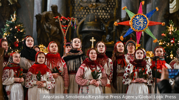 Украинцы продолжили отмечать Рождество 7 января вопреки позиции власти