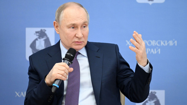 Путин: Россию душат, а она стала первой по экономике в Европе | Путин на встрече с предпринимателями в Хабаровске