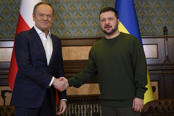 Землю за пушки. Украина берет оружие под залог территории