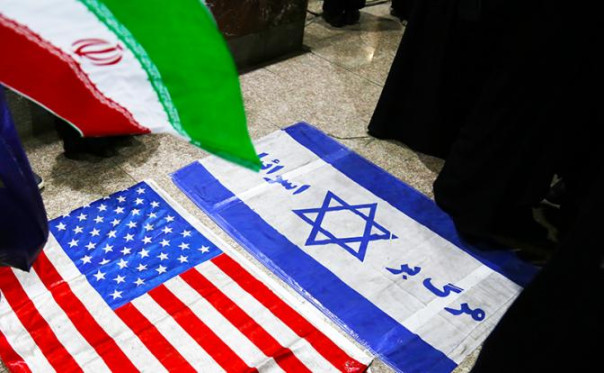 Пол Робертс: Время колебаний прошло — судьба Ирана в руках Путина и Си Цзиньпина