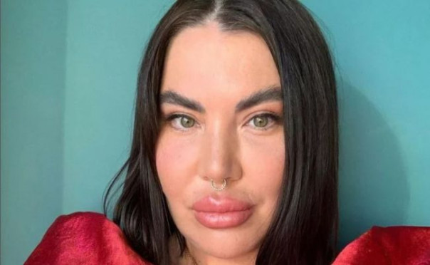 Бьюти-блогер с кольцом в носу сдала в Центризбирком 476 подписей вместо 300 тысяч