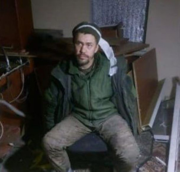 Укронацисты всю ночь пытали и издевались над русским бойцом, а на утро его застрелили