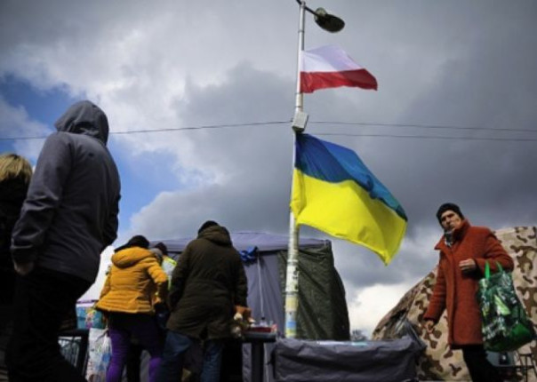 Польша продлила временную защиту для украинцев на полгода