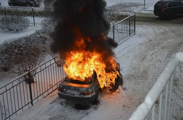 У мэра г. Дергачи Харьковской области Вячеслава Задоренко сожгли автомобиль.