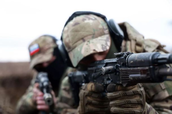 "Страшно до сих пор". Кто бросил все ради бойцов в Донбассе