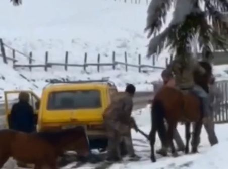 Выяснились причины почему мужики напали на ТЦКшников с топорами