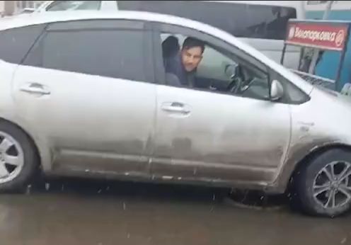 Недоумок из Уссурийска, посмевший угрожать ветерану СВО, задержан сотрудниками силовых структур.