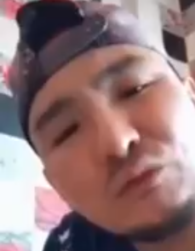 Блогер-казах  два года кидал СУГСы и был ими послан [18+]