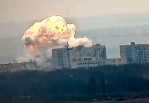 Россия начала массовое производство самой тяжелой планирующей бомбы - полуторатонной ФАБ-1500-М54