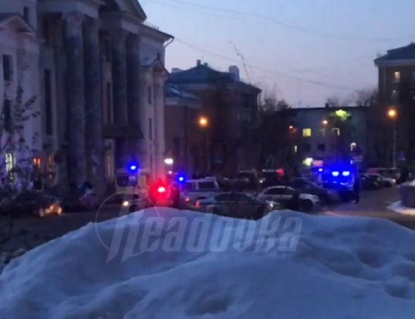 Дура дня: В Перми пенсионерка пронесла на избирательный участок большую петарду и подорвала её в туалете - ей оторвало руку