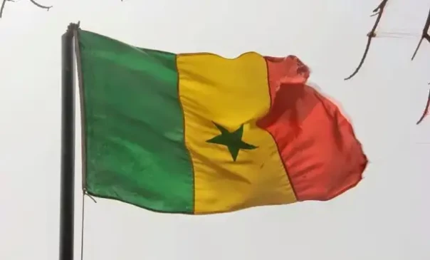 Франция — на выход! Еще одна потеря Макрона