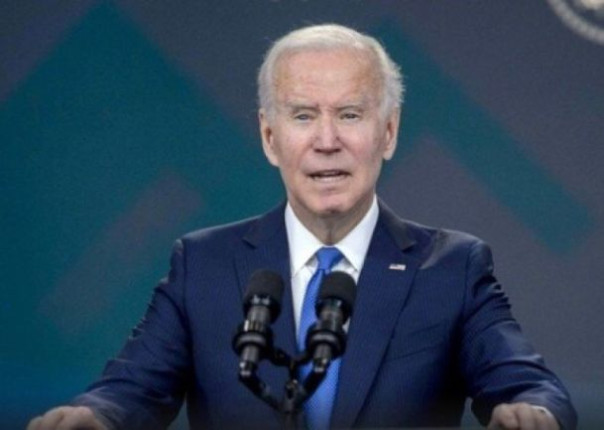 Байден подписал закон о помощи Украине