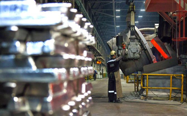 Пошли ва-банк: США запретили алюминий из России, ужасно боясь русско-китайской «ответки»