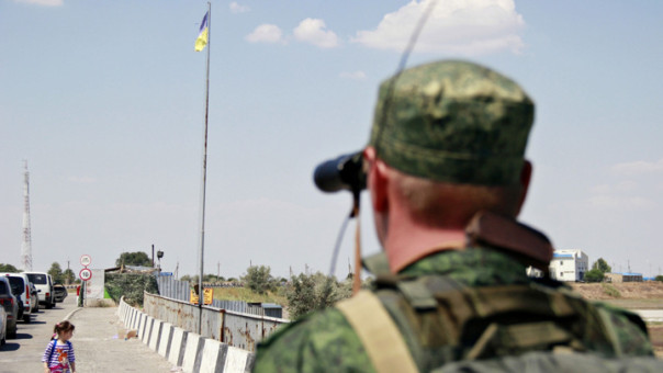 Герой новой Украины: схваченный мужик 2 раза поборол пограничников и сбежал в Венгрию