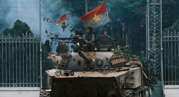 30 апреля 1975 года войска Северного Вьетнама взяли Сайгон, завершив  Вьетнамскую войну