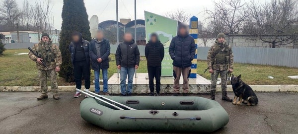 Режим Зеленского придумал, как сдержать поток уклонистов через реку Тиса