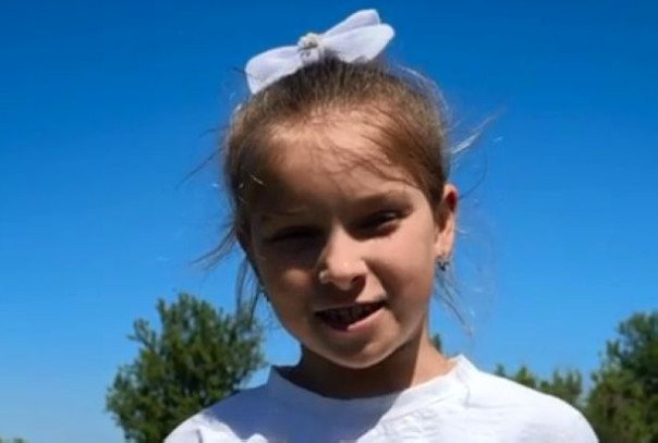 «Потому что он крутой». Девочка из Макеевки рассказала военным, что мечтает познакомиться с Путиным