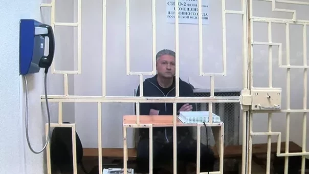 Сожительница замминистра обороны Иванова переоформила машины на других лиц