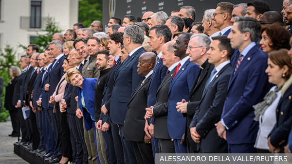 Одиннадцать стран не поддержали итоговый документ конференции по Украине
