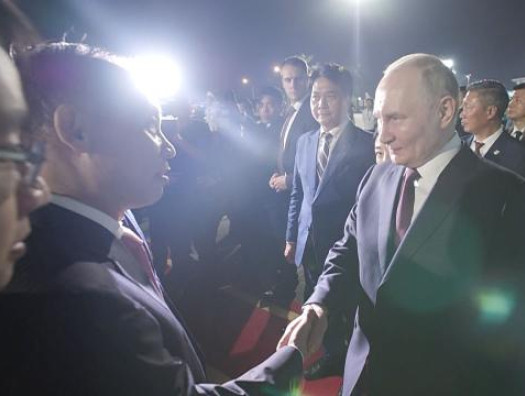 Президент РФ Владимир Путин прилетел c государственным визитом во Вьетнам