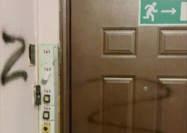 В Херсоне призывают грабить дома пророссийских граждан, рисуя метки на домах неблагонадежных