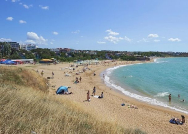 2 человека погибли, включая 2-летнего ребенка, 22 ранены на пляжах Севастополя осколками ракет ВСУ