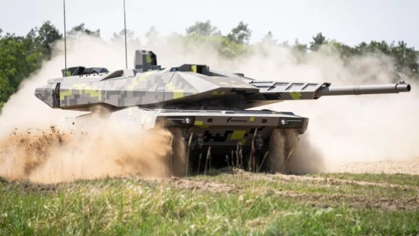 Испания передаёт Украине новую партию Leopard 2. Ответственность за их доставку с Польши переложена на ВСУ
