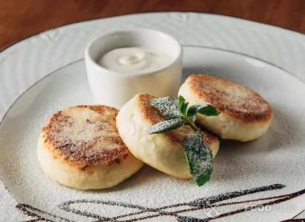 Искусство приготовления сырников и блинов на молоке: традиции и современные рецепты