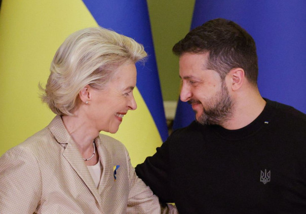 Урсула отдала Киеву ворованные деньги