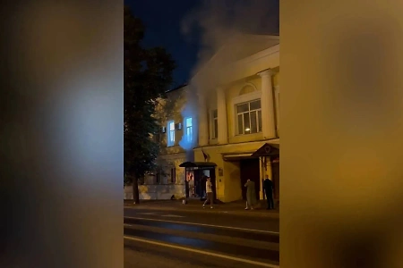 Коктейль Молотова в окно: В Казани подожгли здание гарнизонного военного суда