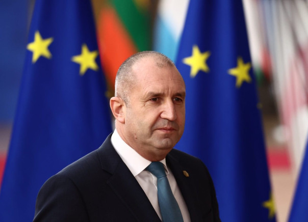 Болгарию постоянно колбасит