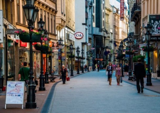 «А то стройка встанет». Европейцы отказались вернуть беглых украинцев на родину, несмотря на просьбы Зеленского