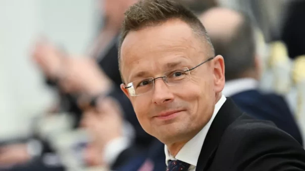 Сийярто прилетел в Москву в рамках венгерской мирной инициативы по Украине