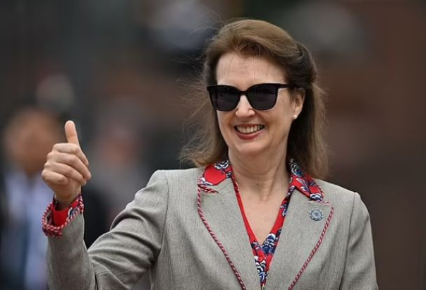 Очередь за британским наследством. Желающих получить на халяву уходящие с молотка остатки империи будет немало …