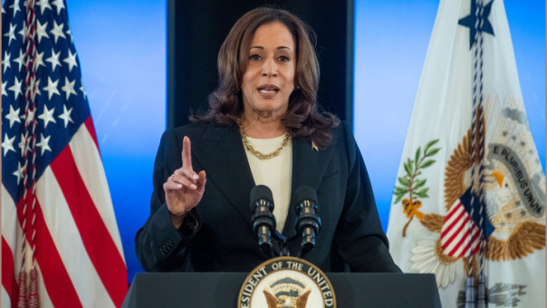 Камала Харрис раскритиковала Трампа и оскорбила Путина