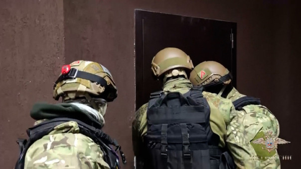 Житель Красноярска задержан за оправдание терроризма | Юный житель Воронежа попался на госизмене