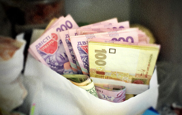 Стало известно, сколько денег вывели с Украины за 33 года независимости